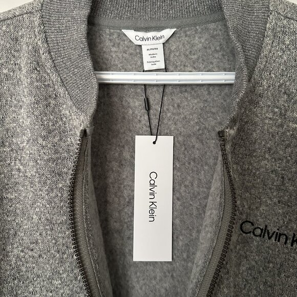 Calvin Klein โข Menโs Full Zip Embroidered Logo Sweatshirt โข Light Grey โข Size XL - Picture 7 of 10